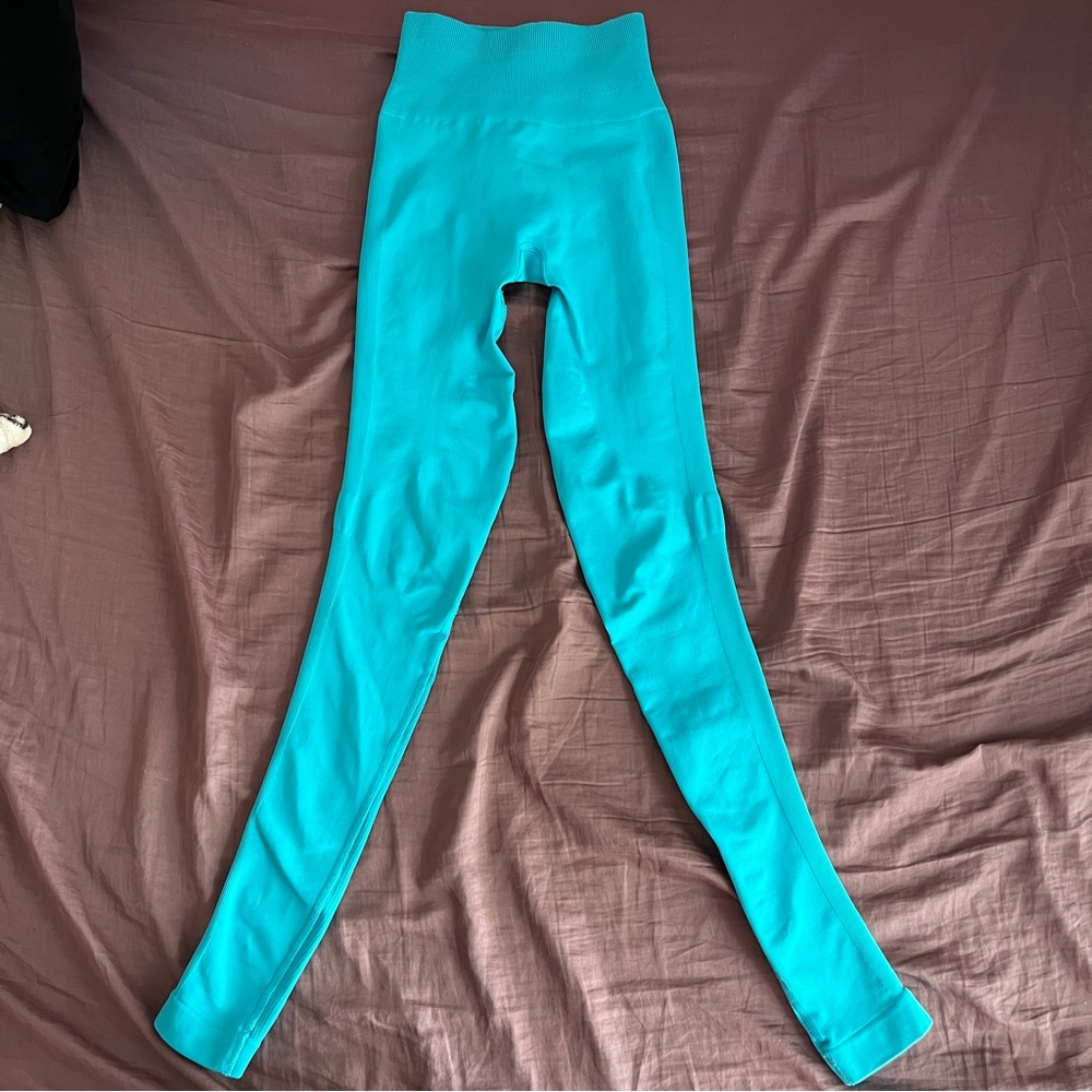 Lululemon Turquoise Leggings